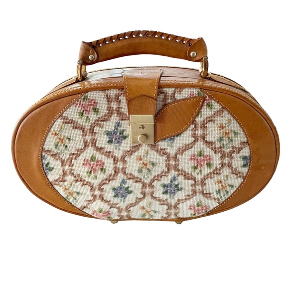 Bags 7s Pitit Point Train Case Handbag Purse Leather Poshmark